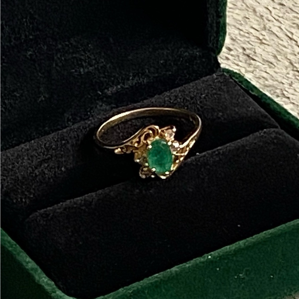 O19: NATURAL Emerald & Diamond Ring 14k solid YG - sz 6 - Thick Oval Emerald